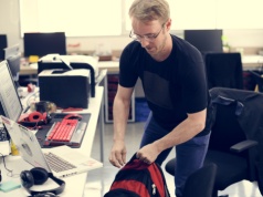 IT wraca do gry. Ofert pracy przybywa, ale nie dla wszystkich