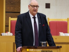 Bogdan Święczkowski stawia warunki sędziom Trybunału Konstytucyjnego. Spór o ślubowanie w Sejmie trwa