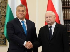 Klęska Orbana, w PiS szok. "Trochę wstyd"