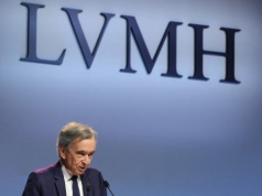 Wojna ciąży na LVMH. Sprzedaż w luksusowym koncernie spadła