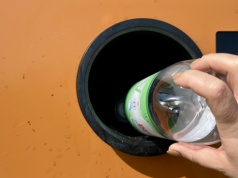 Nowy biznes przy butelkomatach. "Latem to dopiero się zacznie"