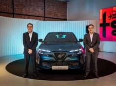 Alfa Romeo Junior Elettrica przybywa do Singapuru