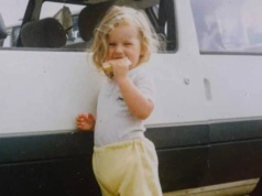 Jej nazwisko zna cały świat. Mało kto wie, że ta urocza dziewczynka ze zdjęcia to znana Polka