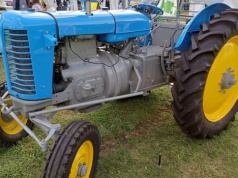 Stary ciągnik raz odpala, raz nie? Często winna jest elektryka