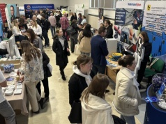 Rynek pracy w Koninie. Targi w ANS pokazują nowe możliwości