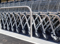 3 tys. osób straci pracę. Zwolnienia grupowe w znanej sieci