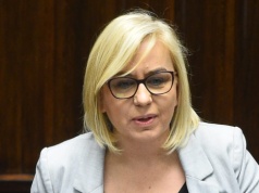 Minister znalazła winnego niedziałających butelkomatów. Nawet prowadzący nie wytrzymał: Niepoważne