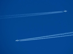 Co z lotami na majówkę? Widmo braków paliwa nad Europą, a branża lotnicza bije na alarm