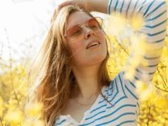 Patrzysz w niebo? Twój mózg właśnie odpoczywa. Ten prosty nawyk działa lepiej niż myślisz