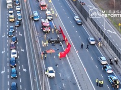 Przed tragicznym wypadkiem w Łomiankach wypił litr wódki. Są zarzuty dla kierowcy Audi