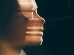 Jak spowolnić upływ czasu? 9 trików na oszukanie swojego mózgu