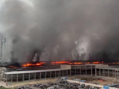 Potężny pożar w zakładzie BYD w Shenzhen