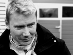„Häkkinen stosował podczas treningów przebiegłą strategię. Coulthard zastanawiał się, o co chodzi”. Marc Priestley o kulisach pracy w McLarenie