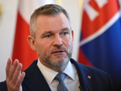 Prezydent Słowacji oraz tamtejsi biskupi bronią papieża Leona XIV