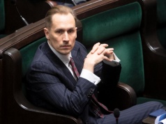 Marszałek Sejmu tym doniesieniem całkowicie się kompromituje