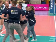 To wyglądało groźnie! Siatkarka reprezentacji Polski zniesiona z boiska