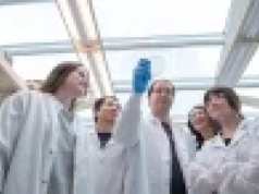 CRISPR ThermoCas9 celuje w DNA raka, zdrowe komórki ignoruje
