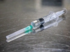 Klinika dla uzależnionych podzieliła Warszawiaków. Starcie dwóch manifestacji