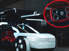 Peugeot kończy z okrągłą kierownicą. Jeździłem prototypem z kwadratowym wolantem