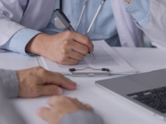 Ważna zmiana w medycynie pracy. Od 17 kwietnia nie musisz nosić papierów do działu kadr