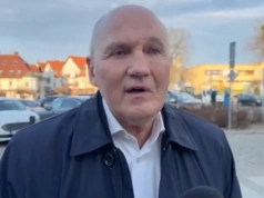 Zawieszony, ale nie odcięty. Długozima nadal ma klucze do urzędu