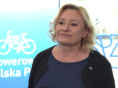 Rower staje się codziennym środkiem transportu dla milionów Polaków. Braki w wiedzy zwiększają ryzyko na drogach