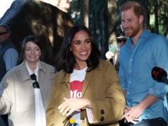 Jeden gest Meghan Markle wywołał poruszenie. Chodzi o T-shirt