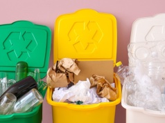 Od kubka po jogurcie do butelki po oleju. Jak segregować brudny plastik?