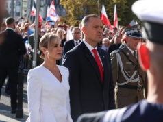 Czy Pierwsza Dama powinna otrzymywać wynagrodzenie? Co sądzą Polacy