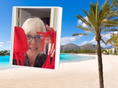 70-letnia influencerka podbija internet. Jej nagranie w bikini ma tysiące polubień