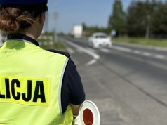 Konin. Uciekał przed policją. Był pod wpływem środków odurzających