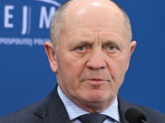 "Za dwa lata deficyt w NFZ na poziomie powyżej 70 miliardów". Marek Sawicki o reformie ochrony zdrowia