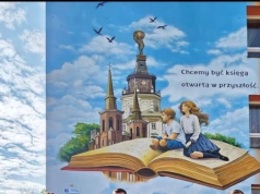 Siedlce: nowy mural na jubileusz „Szóstki”. Szkoła świętuje 110-lecie i stawia na wartości