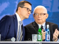 Stowarzyszenie Morawieckiego wstrząsa PiS. Zaskakująca decyzja prezesa!