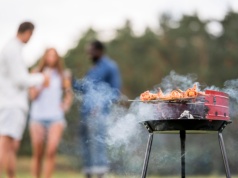 Sezon grillowy – praktyczny przewodnik dla początkujących i nie tylko