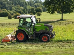 Pierwszy elektryczny traktor w Polsce w Przasnyszu. Upada wiejski bastion diesla