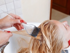 To idealna fryzura dla dojrzałych kobiet. Odmładza i dodaje blasku