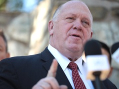 „Car granicy” odpowiada biskupom: Kontrola migrantów ratuje życie, chroni kobiety