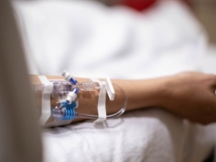 Lek dwukrotnie skuteczniejszy od chemioterapii. Od lat nie było takiego przełom w leczeniu tego groźnego raka