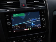 Android Auto z problemami. Kierowcy narzekają na nową funkcję