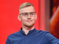 Wrażliwy artysta czy odważny strażak? Poznajcie Karola z programu „Rolnik szuka żony”