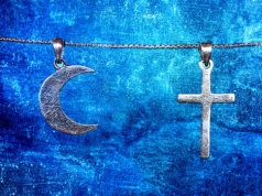 Imam uczy o islamie w katolickiej parafii. Absurdy dialogu we Włoszech