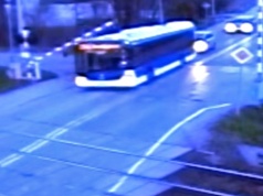 Tak kierowcy łamią przepisy na przejazdach kolejowych w Krakowie (Galeria)