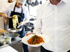 Polska przyspiesza w foodservice. QSR i street food wśród liderów wzrostu