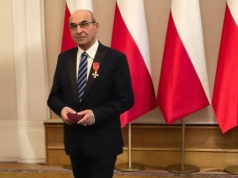 Uratował setki istnień! Sądeczanin Andrzej Lis z Krzyżem Kawalerskim Orderu Odrodzenia Polski