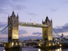 Możliwe niedobory żywności na Wyspach. Rząd ma szykować tajny plan