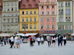 Majówka tańsza niż Wielkanoc. Słabszy popyt obniża ceny wyjazdów