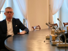 Spór o poświadczenia Cenckiewicza. Szef SKW: Ponownie zajmiemy się sprawą