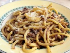 Taki makaron nie obciąży żołądka. Postaw na odpowiedni sos