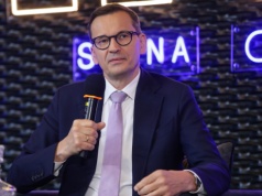 Członkowie stowarzyszenia Morawieckiego: Inicjatywa się poszerza; przeciwnicy: Wiele osób dało się „wmanewrować”